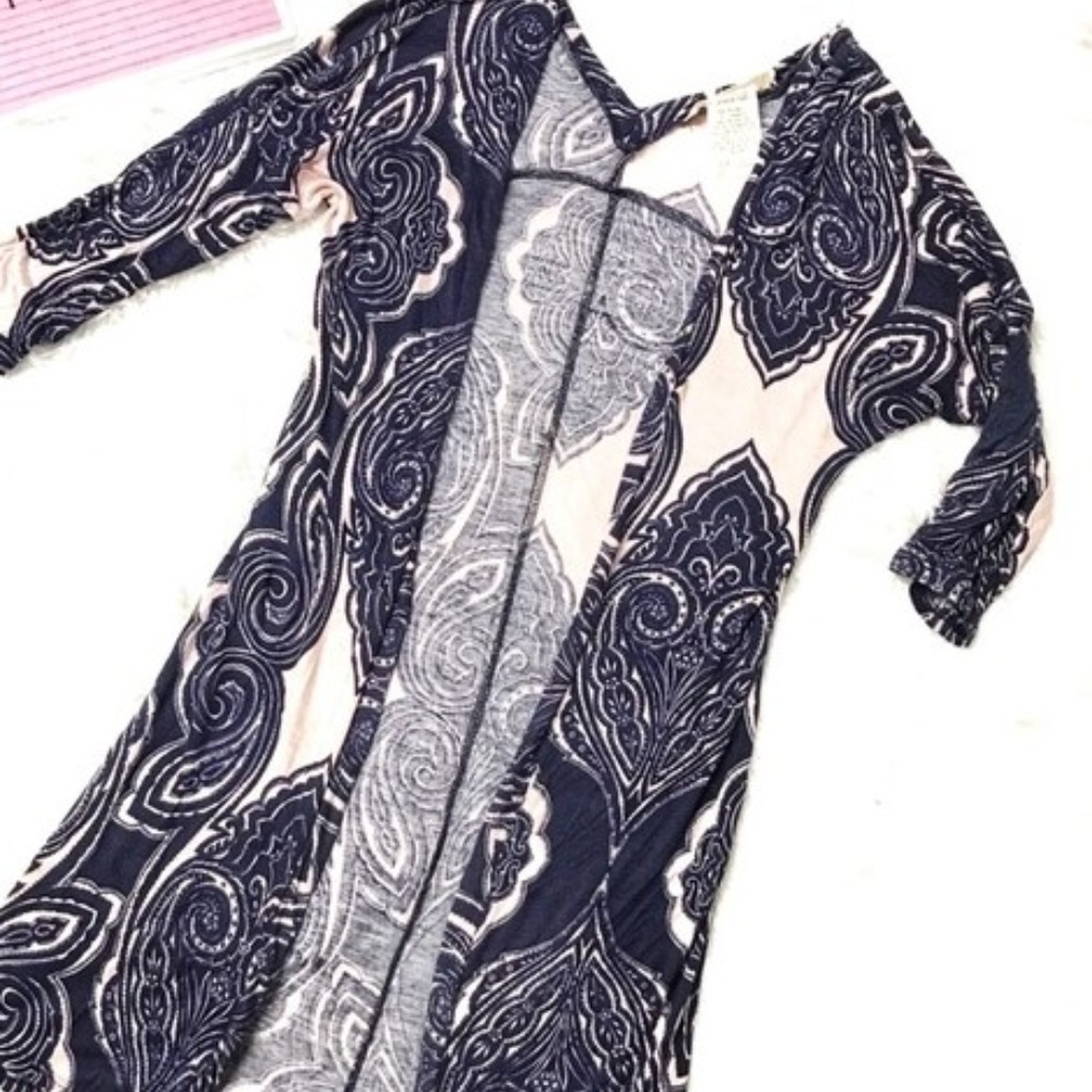 NWOT Hot tempered paisley print long cardigan